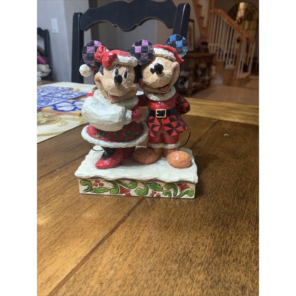 Walt Disney Jim Shore Merry Christmas , Mickey & Mini Enesco Collectors Item.